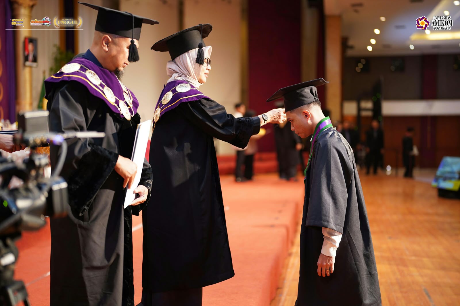 Wisuda Anyelius Victory Dharmansur, S.Kom.