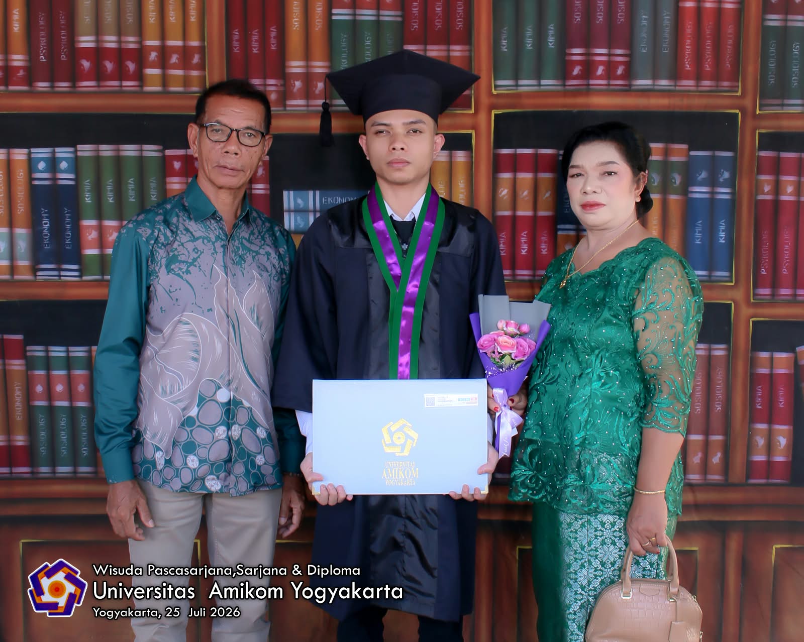 Momen Kelulusan